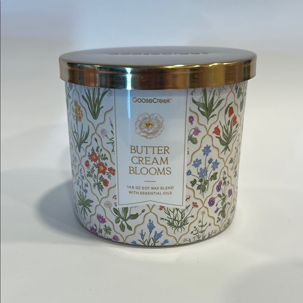 Goose Creek ‘Butter Cream Blooms’ flower 🌺🌼💐 candle 🕯️
Brand New!! 3 wic…